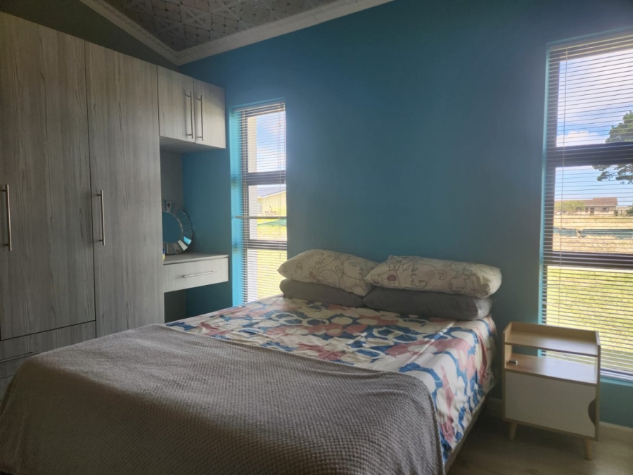 3 Bedroom Property for Sale in Pacaltsdorp Western Cape